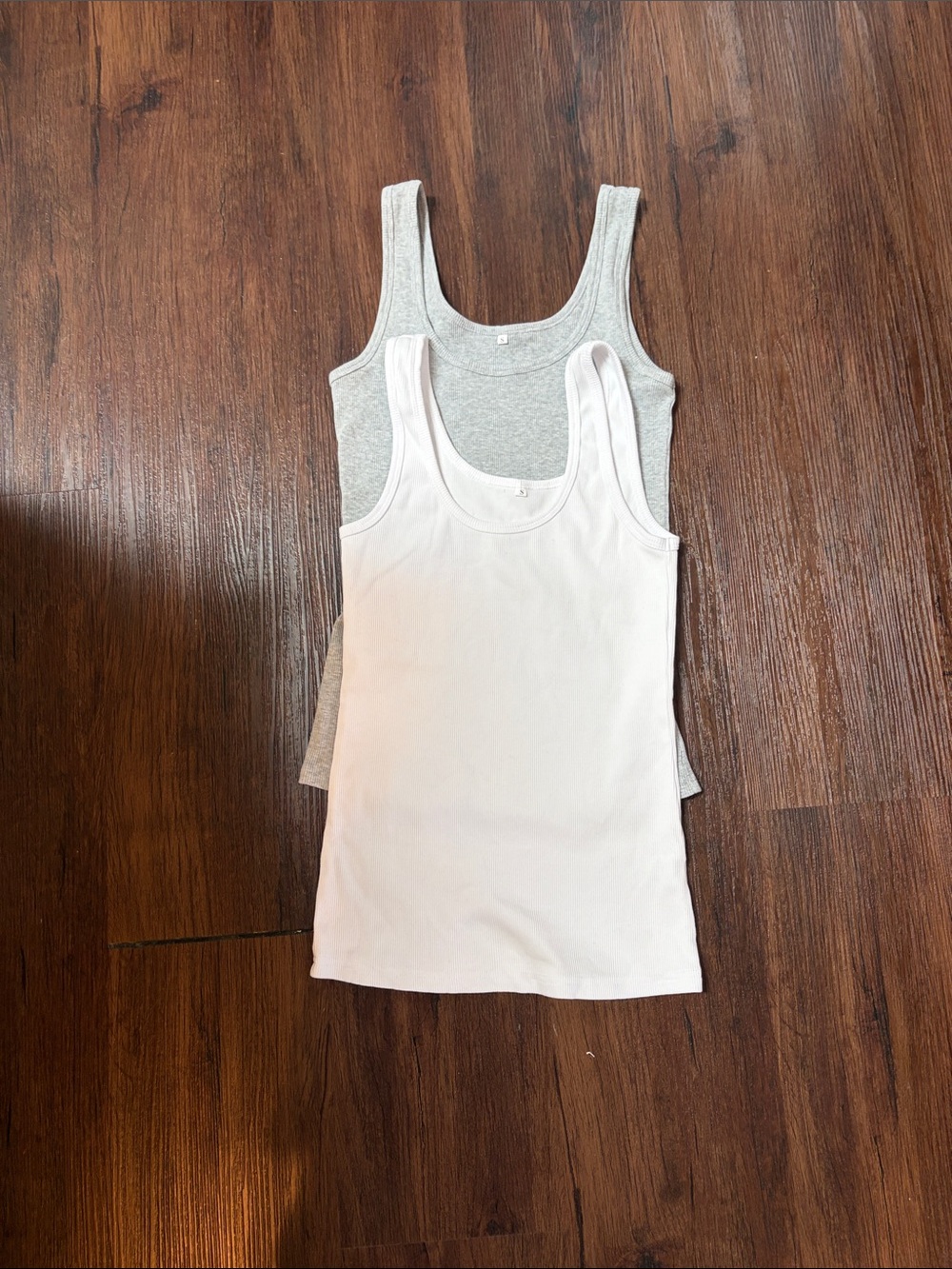 Like NEW Women's Ribbed Tank Top - White & Light Gray (2-Pack)  women sz S